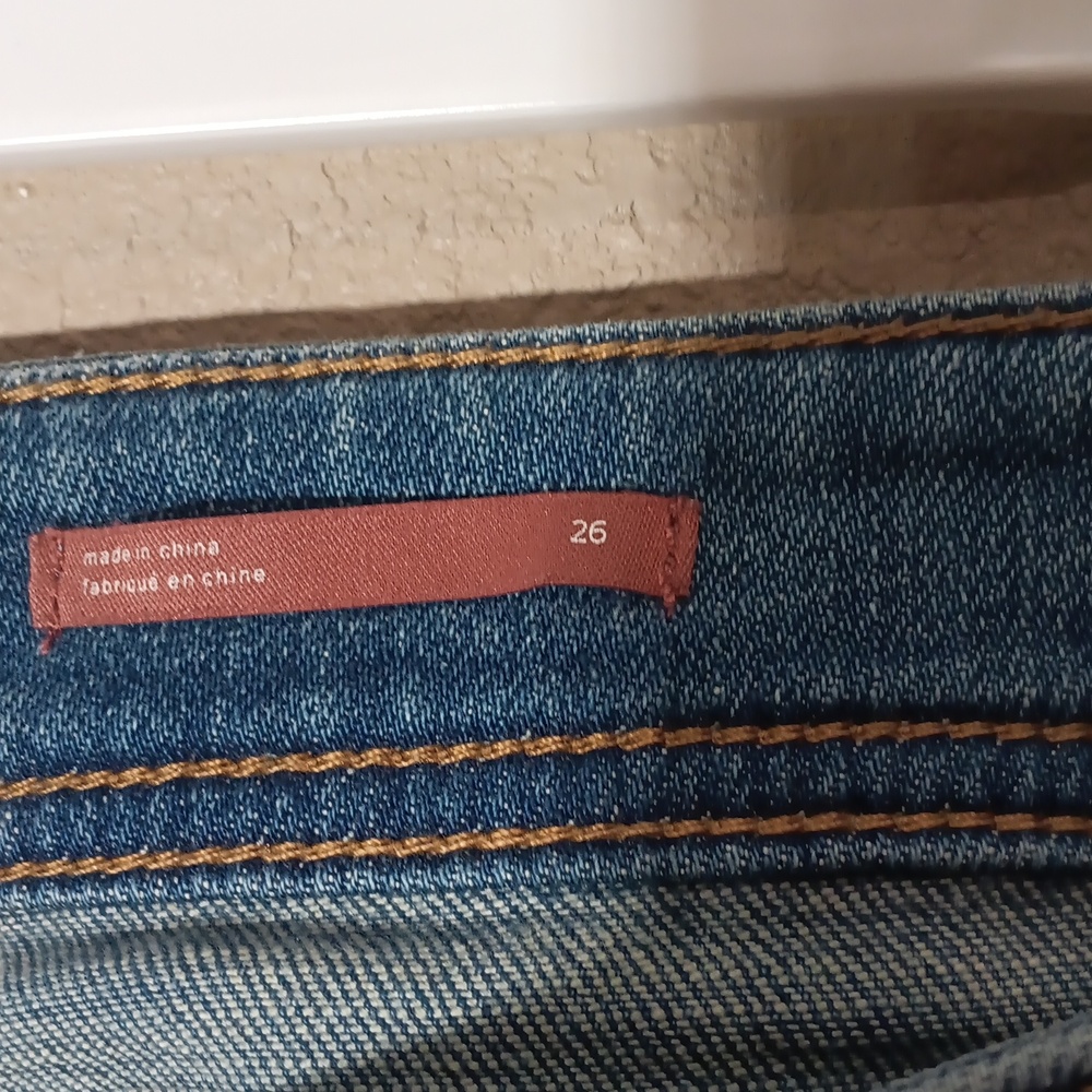 Pilcro Slim Boyfriend Distressed Stretch - Picture 2 of 6